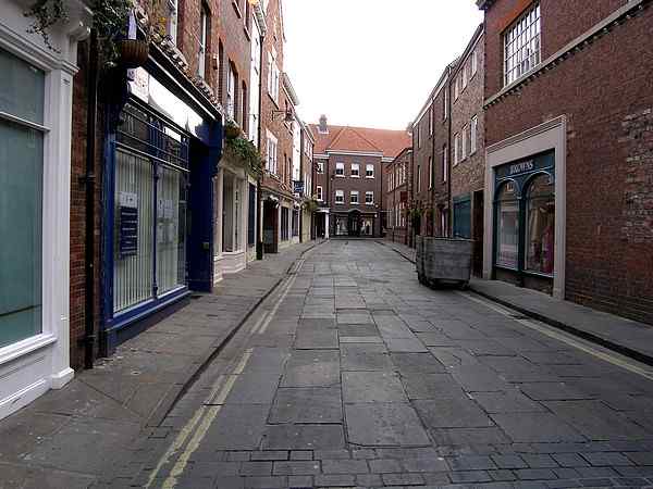 Looking towards Swinegate.