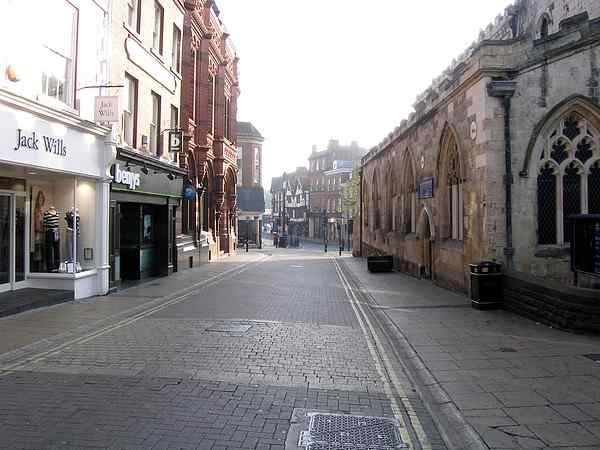 Looking north east towards Pavement.