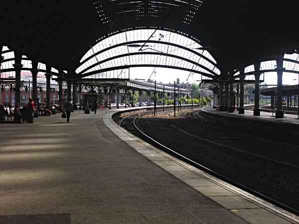 Looking towards south along the platform.